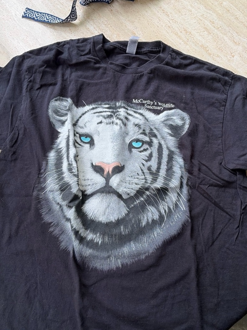 Streetwear Black White Tiger Graphic Tee with Blue Eyes